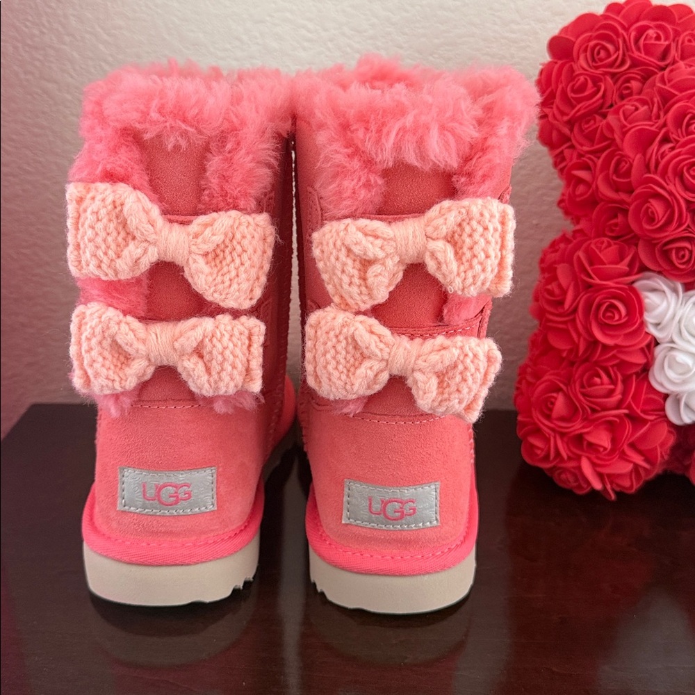 UGG Kids' Bailey Bow knit bows Boot size 3 brand new never worn - Picture 2 of 7